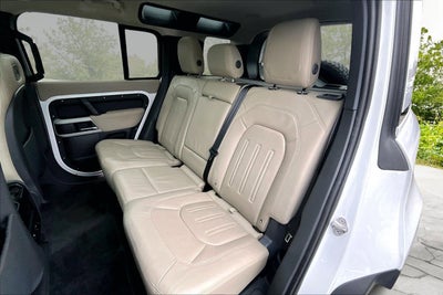 2022 Land Rover Defender SE