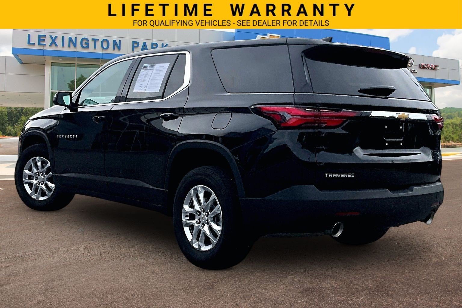 2022 Chevrolet Traverse LS