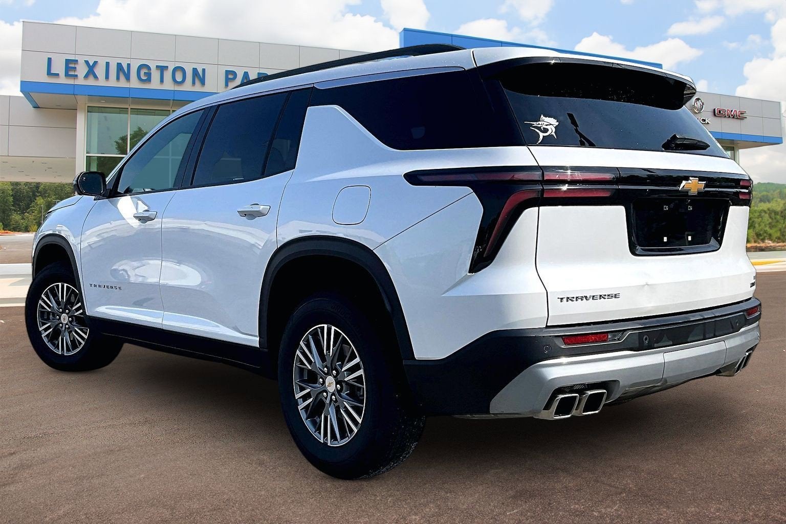 2024 Chevrolet Traverse LT