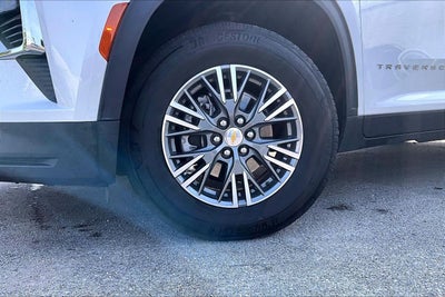 2024 Chevrolet Traverse LT