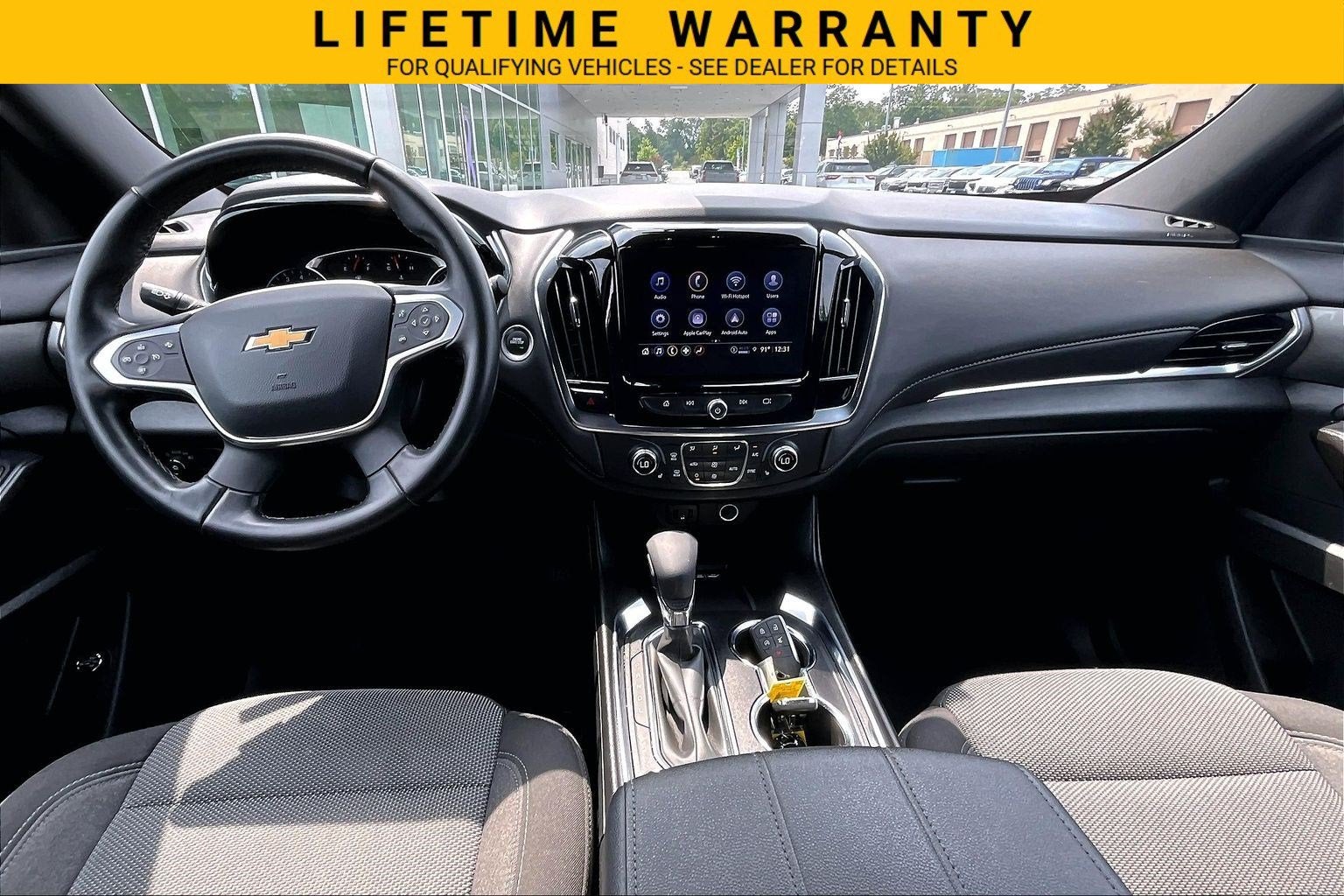 2023 Chevrolet Traverse LT Cloth