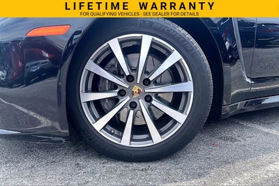 2016 Porsche Panamera 4