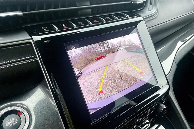 2022 Jeep Grand Cherokee L Laredo