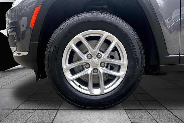 2022 Jeep Grand Cherokee L Laredo