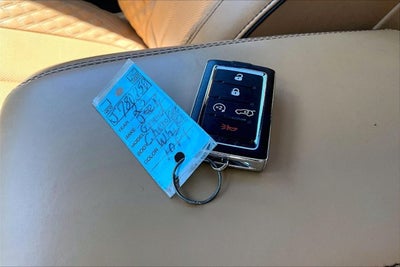 2023 Jeep Grand Cherokee L Summit V8 REAR ENTERTAINMENT