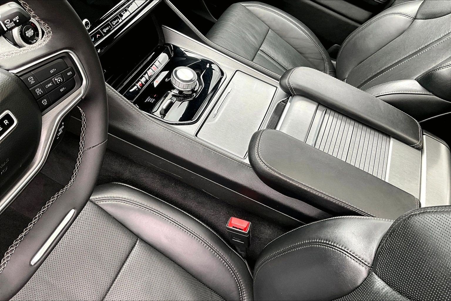 2023 Jeep Wagoneer Series II Carbide