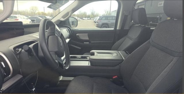 2025 Ford Expedition Max Active MAX