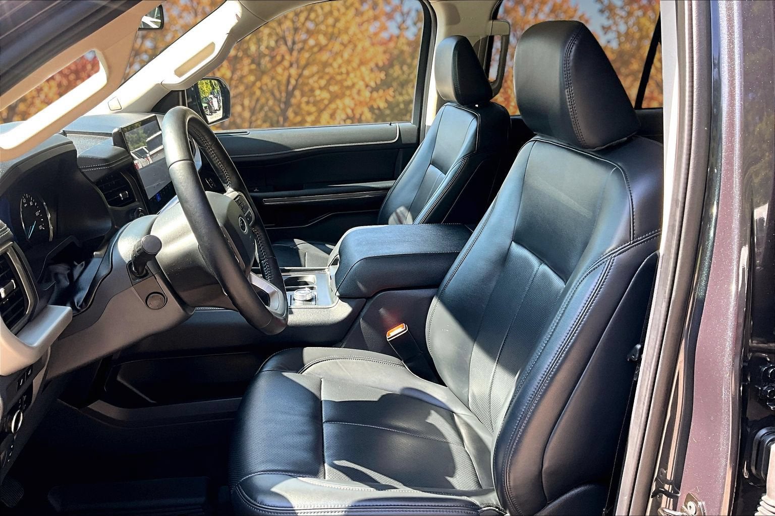 2024 Ford Expedition XLT HIGH PACKAGE