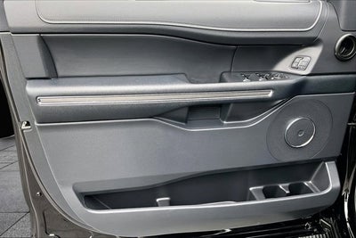 2023 Ford Expedition XLT BLACK EDITION PANO ROOF