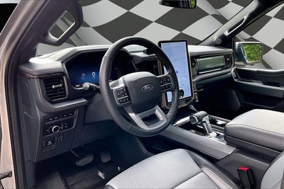 2024 Ford F-150 Lightning LARIAT