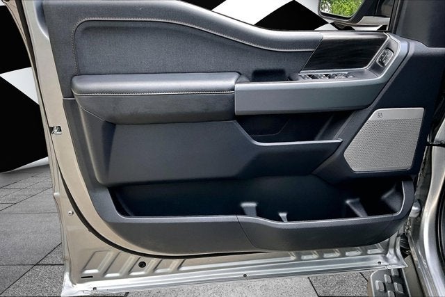 2024 Ford F-150 Lightning LARIAT