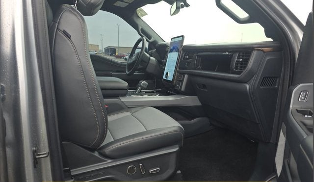 2024 Ford F-150 Lightning LARIAT