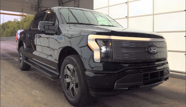 2025 Ford F-150 Lightning LARIAT