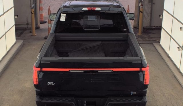 2025 Ford F-150 Lightning LARIAT