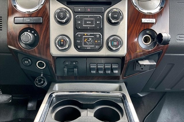 2016 Ford Super Duty F-350 DRW Lariat