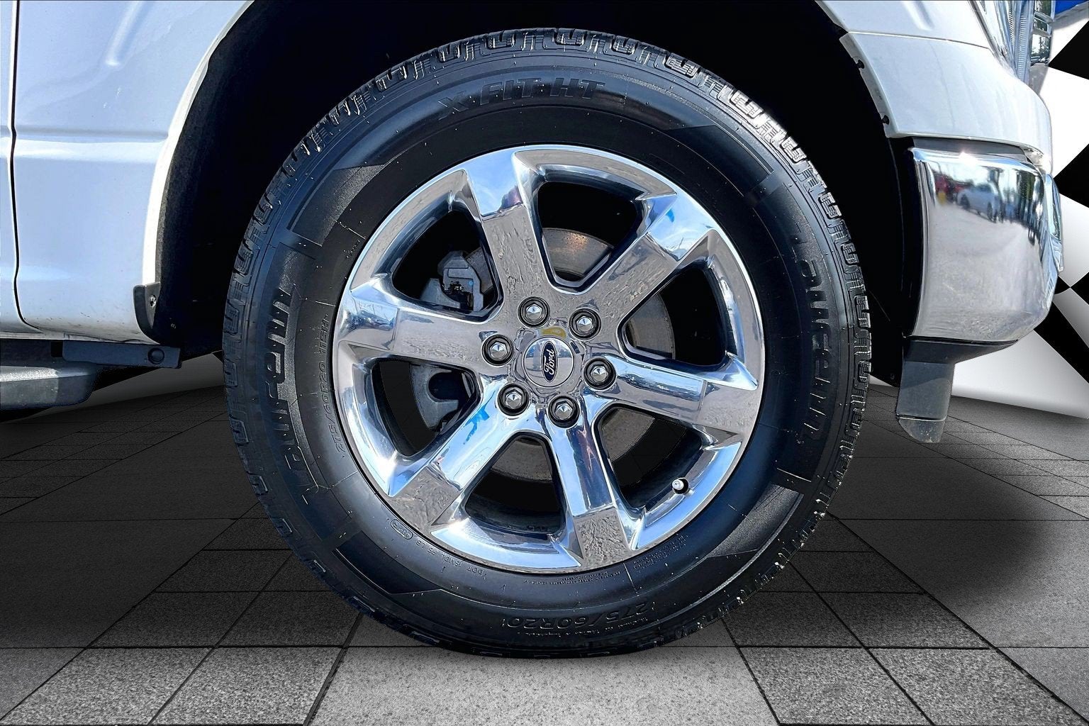 2023 Ford F-150 XLT V8 PANO ROOF