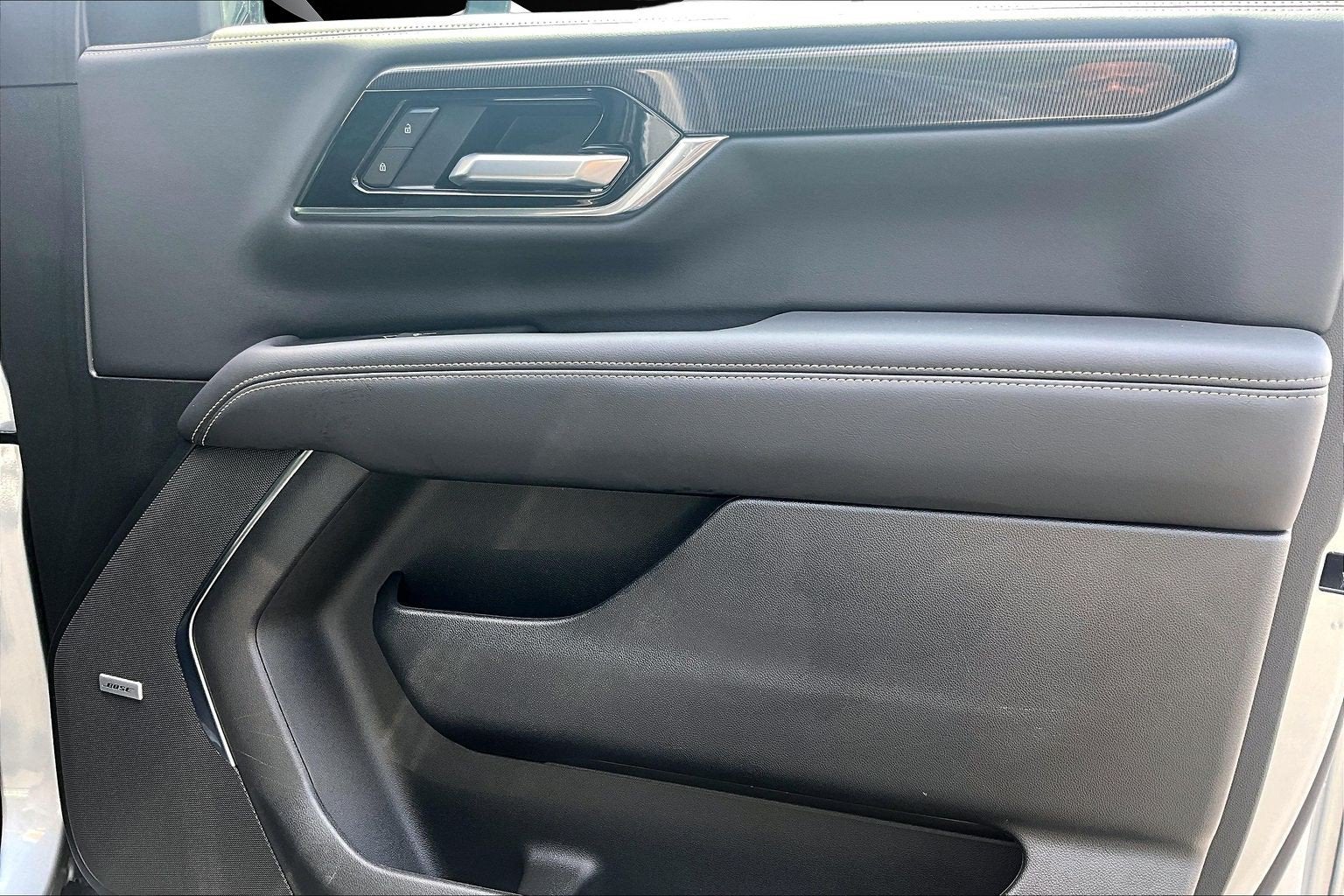 2025 GMC Yukon Elevation