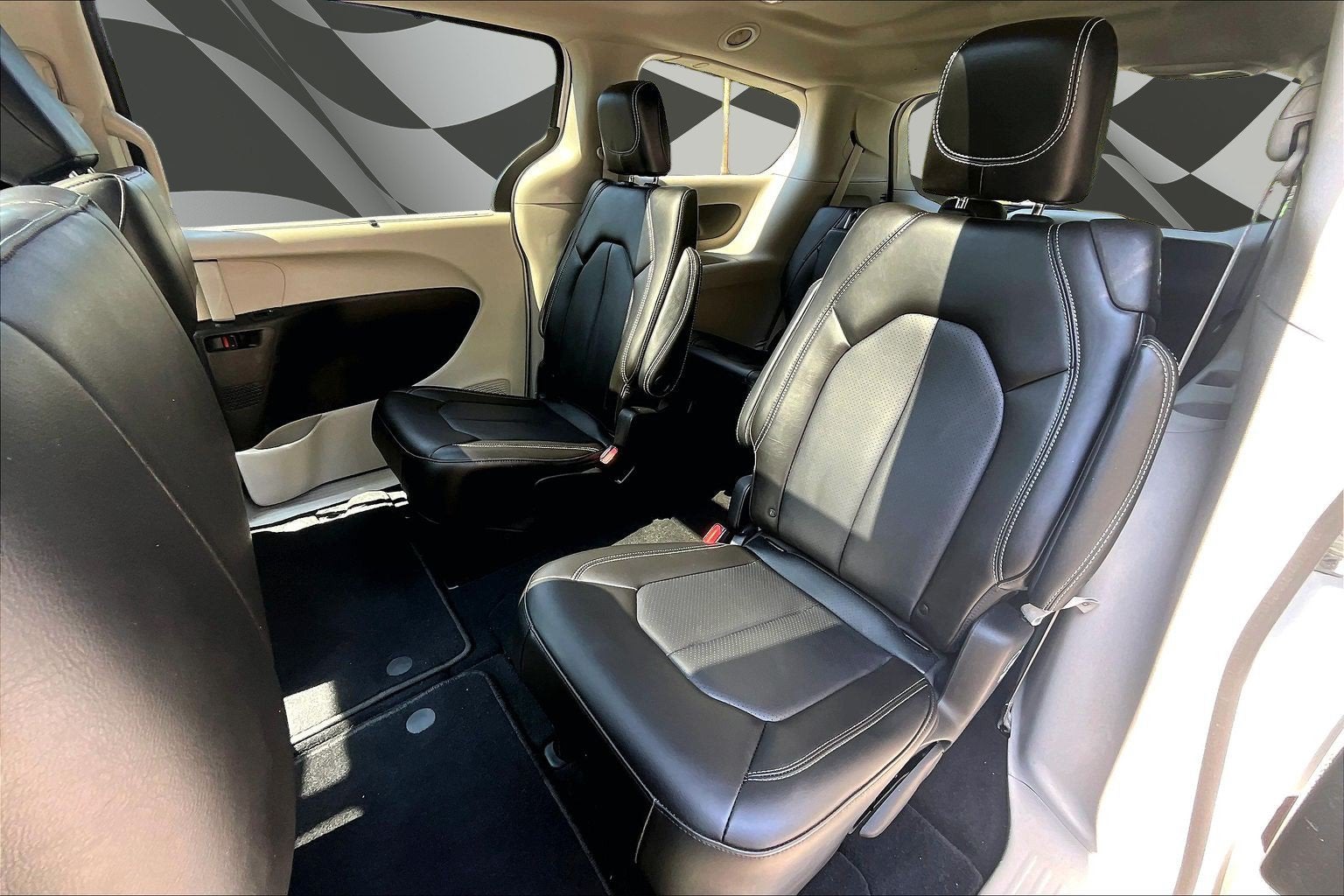 2023 Chrysler Pacifica Touring L AWD PANO ROOF