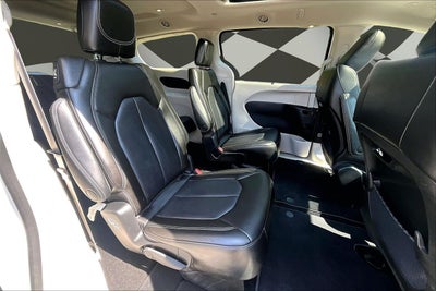 2023 Chrysler Pacifica Touring L AWD PANO ROOF