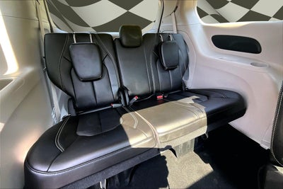 2023 Chrysler Pacifica Touring L AWD PANO ROOF