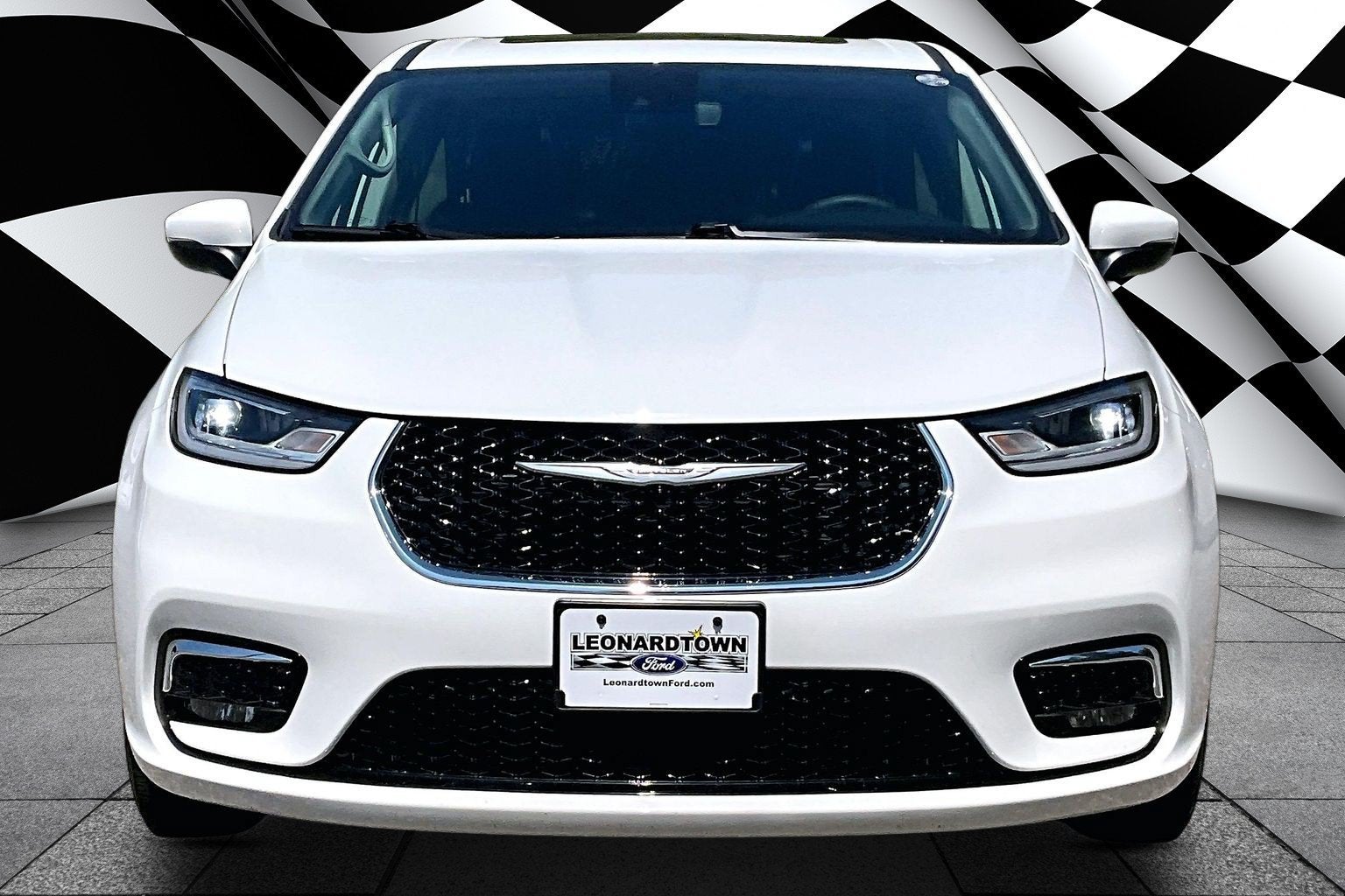 2023 Chrysler Pacifica Touring L AWD PANO ROOF