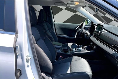 2022 Mitsubishi Outlander ES