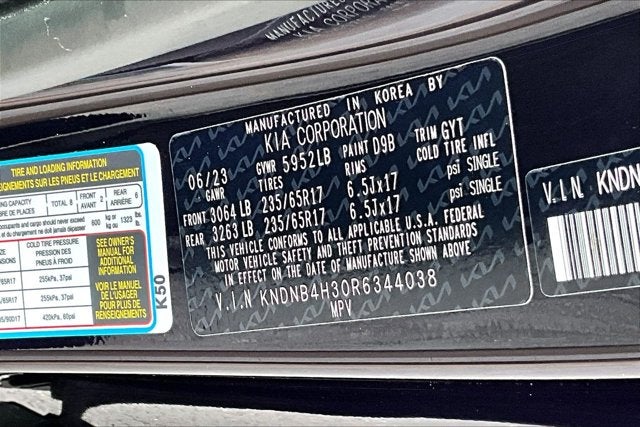 2024 Kia Carnival LX