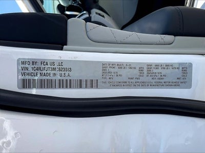 2021 Jeep Grand Cherokee Summit