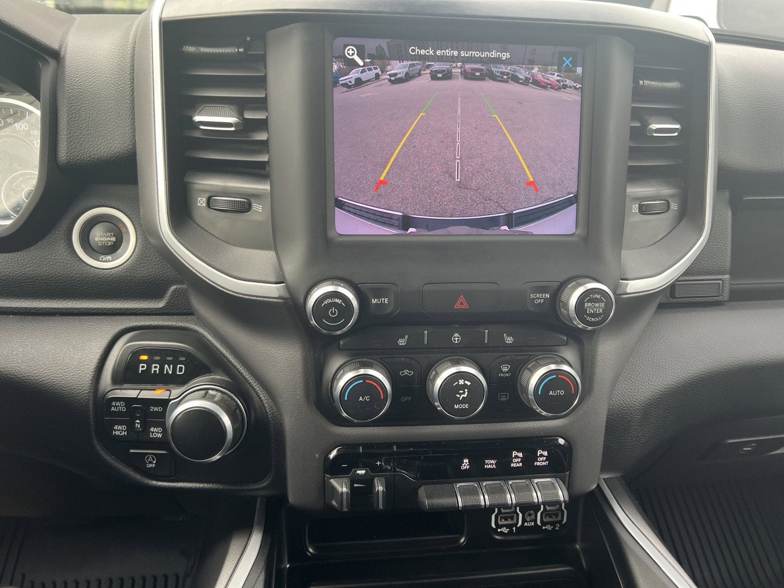 2021 RAM 1500 Big Horn Crew Cab 4x4 5'7' Box