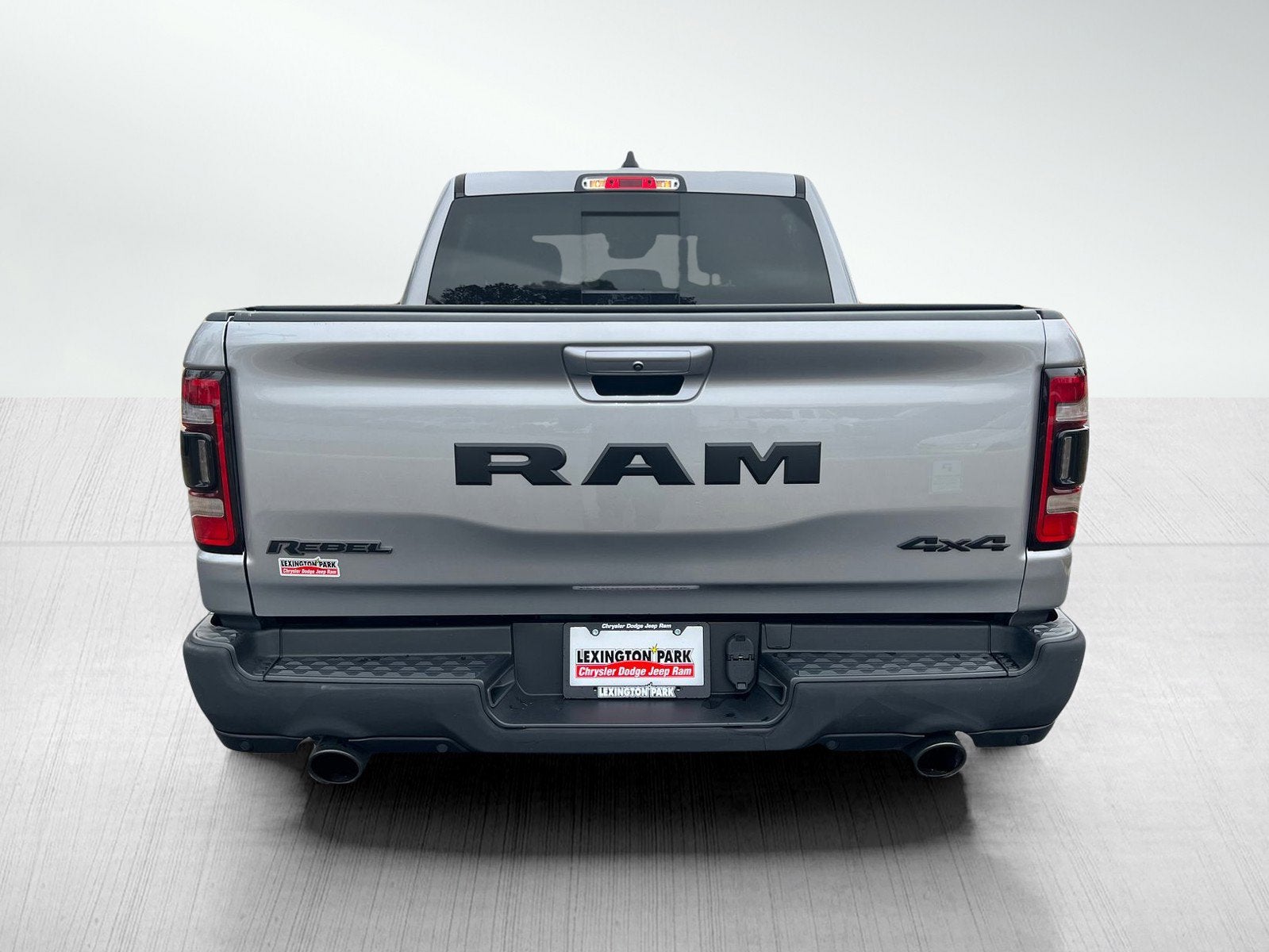 2022 RAM 1500 Rebel Crew Cab 4x4 5'7' Box