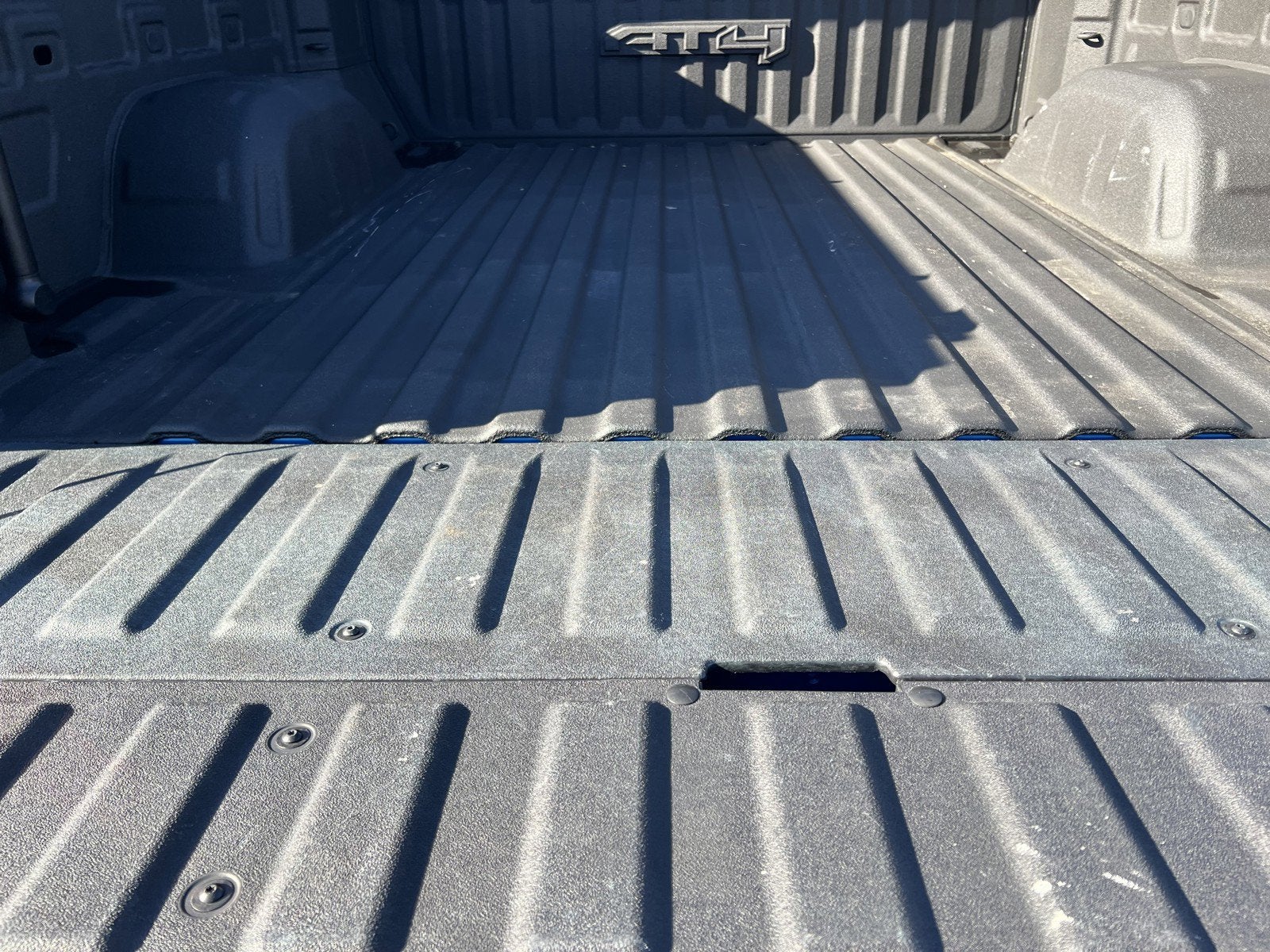 2022 GMC Sierra 1500 4WD Crew Cab Short Box AT4