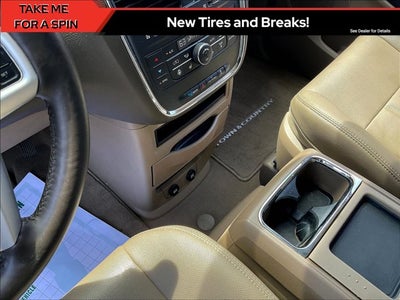 2015 Chrysler Town & Country Touring