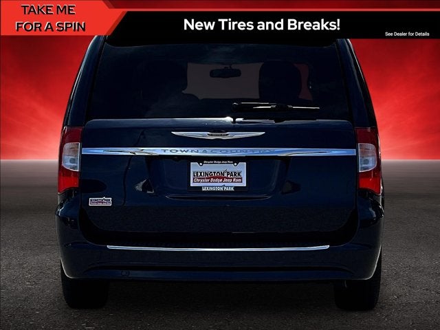 2015 Chrysler Town & Country Touring
