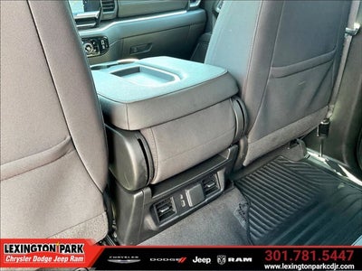 2022 Chevrolet Silverado 1500 4WD Crew Cab Short Bed LT with 2FL