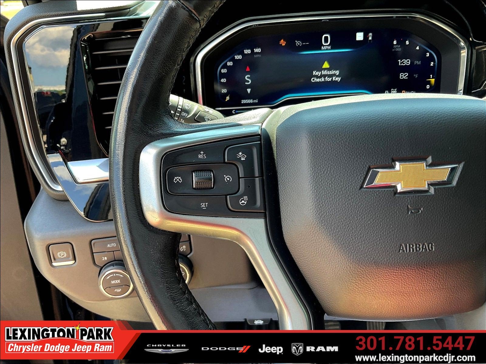 2022 Chevrolet Silverado 1500 4WD Crew Cab Short Bed LT with 2FL