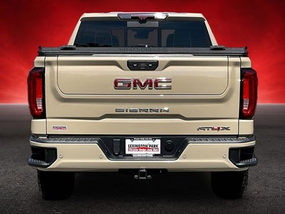 2022 GMC Sierra 1500 4WD Crew Cab Short Box AT4X