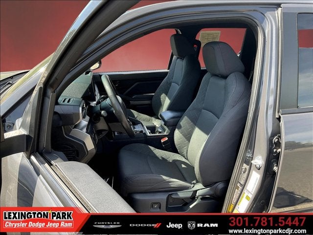 2025 Toyota Tacoma 4WD SR5