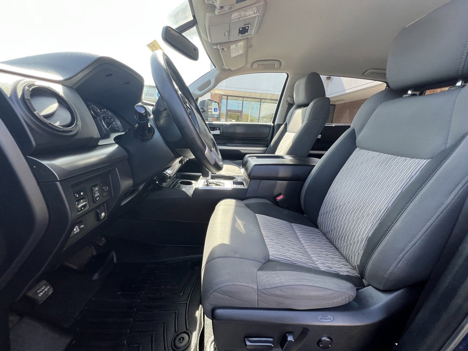 2014 Toyota Tundra 4WD Truck SR5