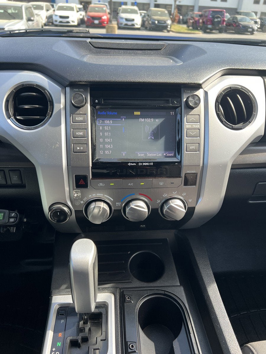 2014 Toyota Tundra 4WD Truck SR5