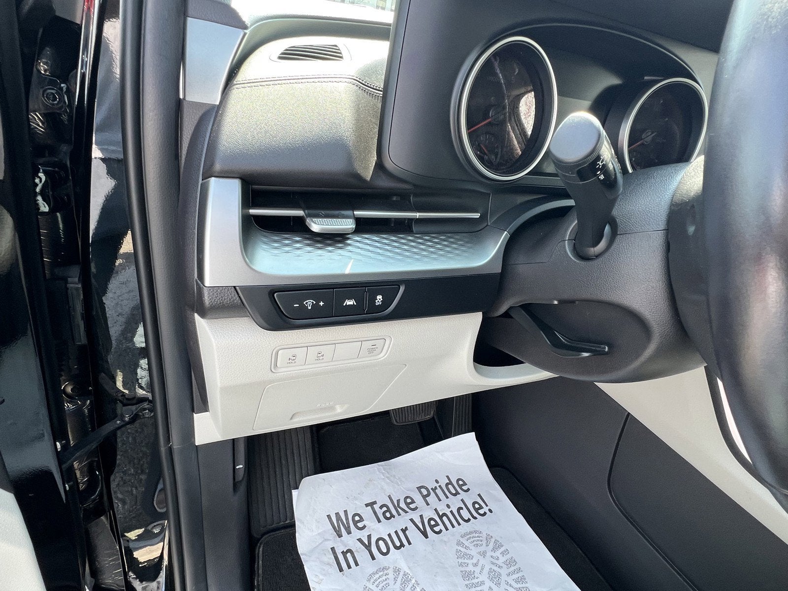 2024 Kia Carnival MPV LX Seat Package