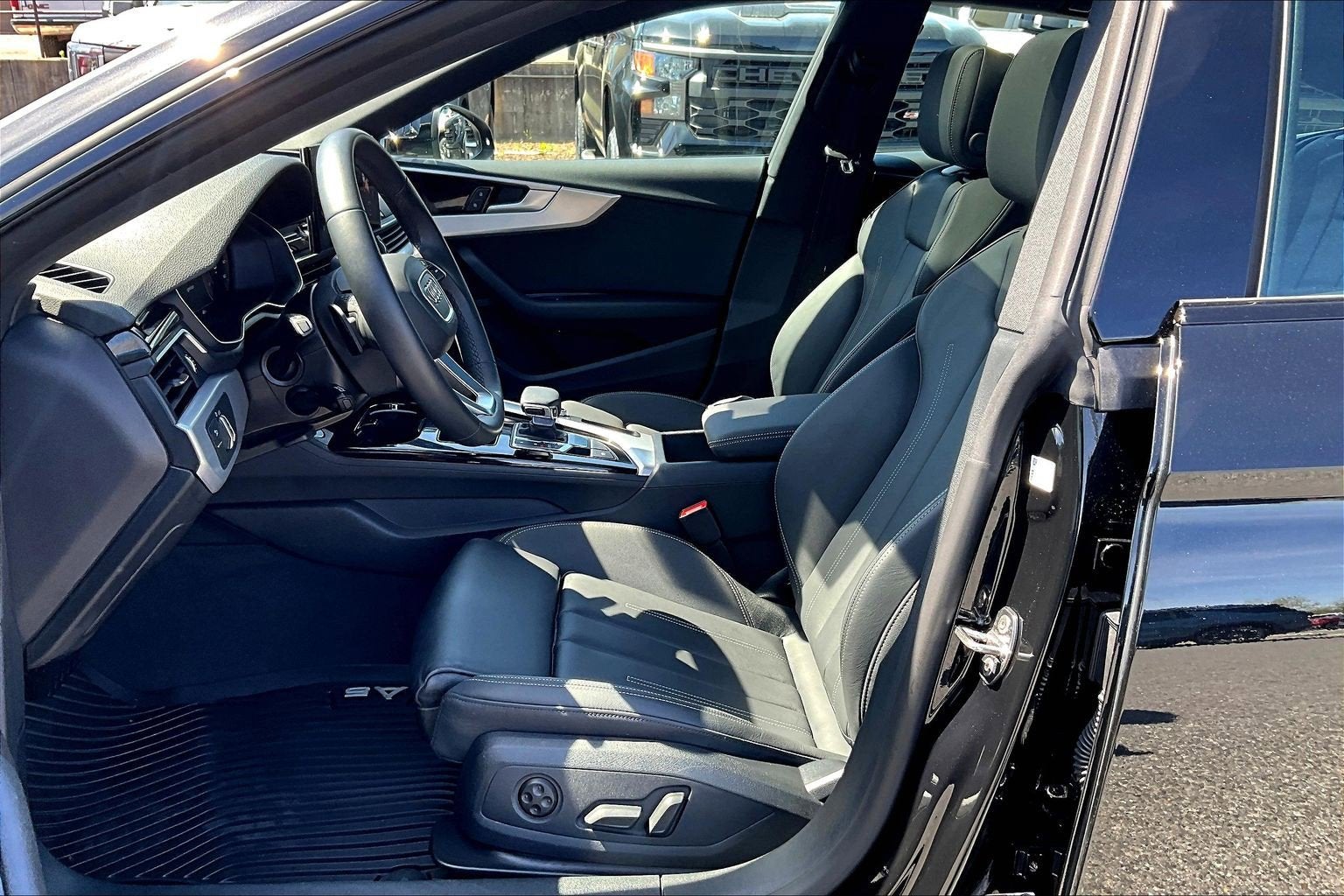 2025 Audi A5 Sportback S line Premium