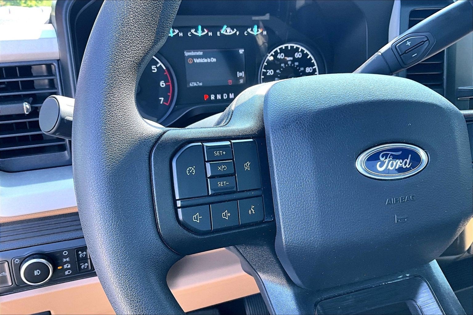 2025 Ford Super Duty F-350 SRW XLT
