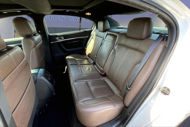 2013 Lincoln MKS Base