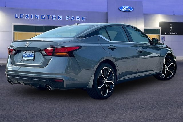 2025 Nissan Altima SR
