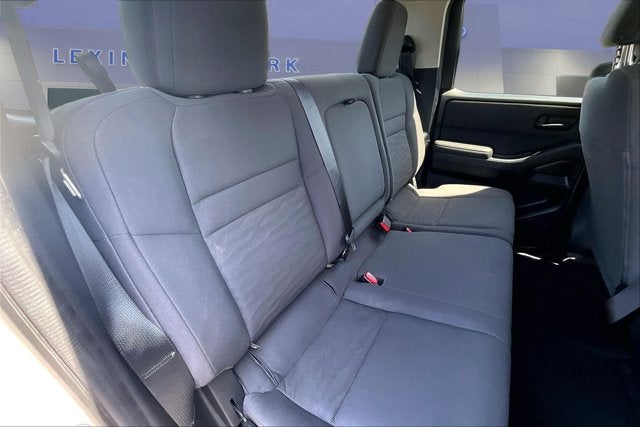 2022 Nissan Frontier S