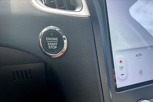 2024 Ford Edge SE