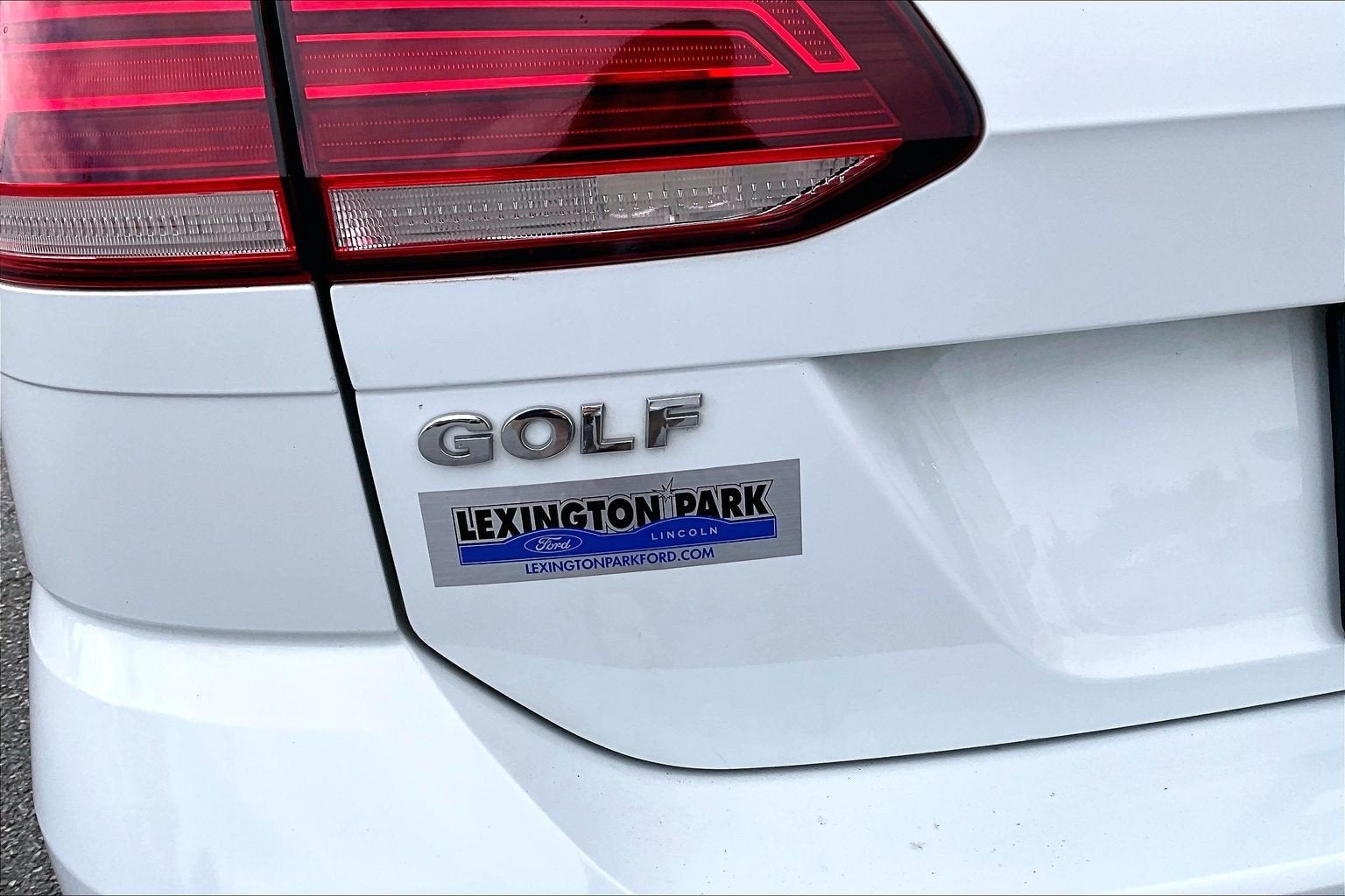 2018 Volkswagen Golf SportWagen TSI S