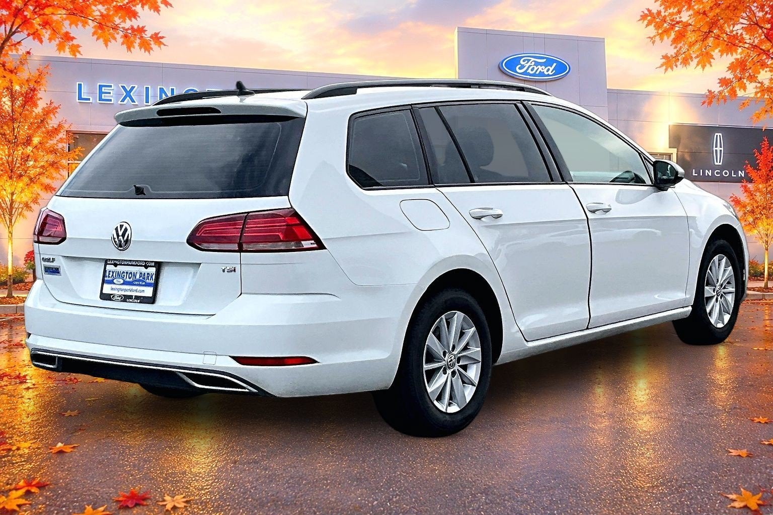 2018 Volkswagen Golf SportWagen TSI S