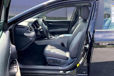 2023 Toyota Camry Hybrid LE