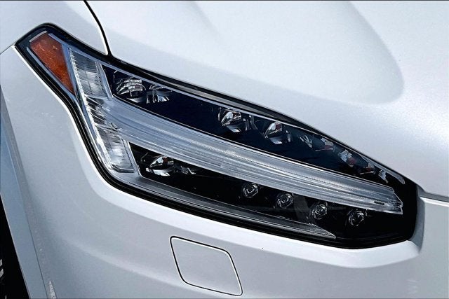 2022 Volvo XC90 Recharge Plug-In Hybrid Inscription